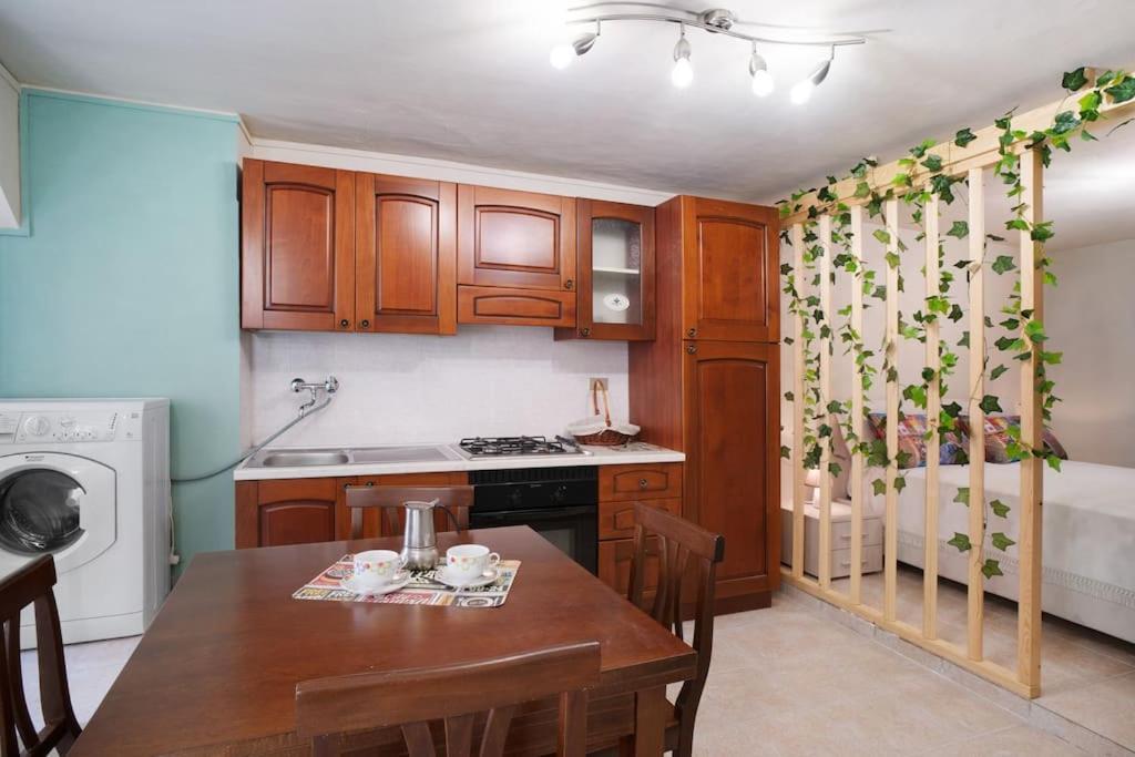 Casa Della Nonna Teresa Lejlighed Bordighera Eksteriør billede