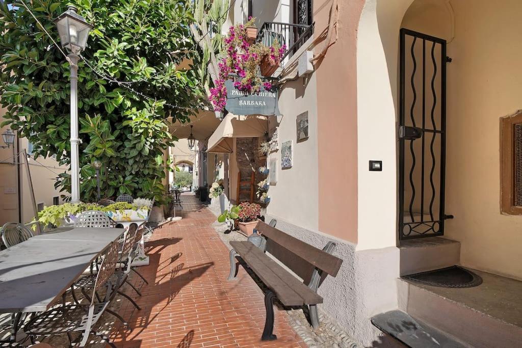 Casa Della Nonna Teresa Lejlighed Bordighera Eksteriør billede